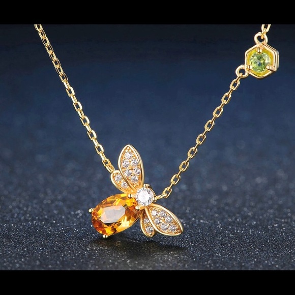 🐝 Citrine & Rose Gold Bee Bracelet - Picture 4 of 6